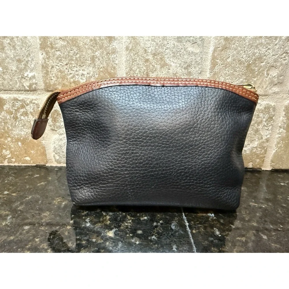 Dooney & Bourke Black Travel Makeup Cosmetic Bag Zippered Pouch Purse